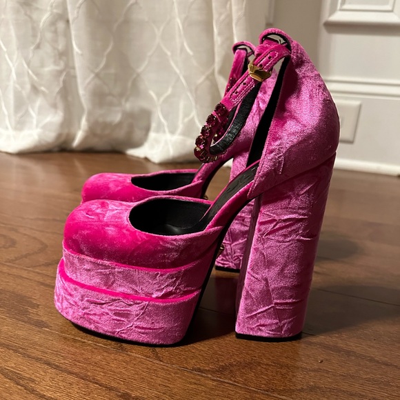 NEW Versace Aevita Heels Crushed Velvet Hot Pink - Picture 4 of 7